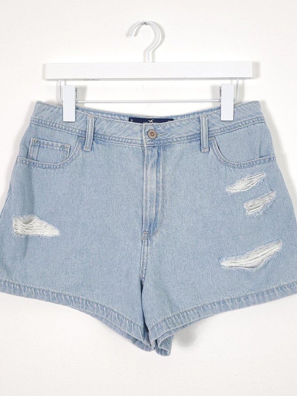 Hollister Ultra High Rise 80s Mom Short